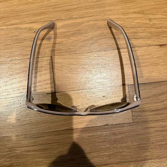 Kate Spade New York Oversized Sunglasses with Case - Picture 4 of 8